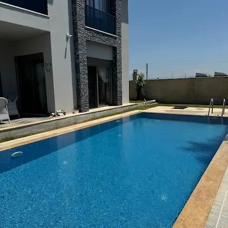 Naz Villa